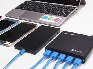 筆電 USB 雙用 支援 QC 3.0 輸出 Magic-Pro ProMini Q3、Q5 充電器 筆電 USB 雙用 支援 QC 3.0 輸出 Magic-Pro ProMini Q3、Q5 充電器