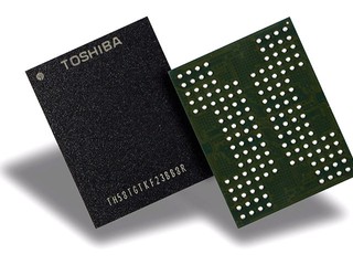 BiCS FLASH 單個封裝實現 1.5TB 容量 Toshiba 開發全球首款 QLC 3D NAND FLASH BiCS FLASH 單個封裝實現 1.5TB 容量 Toshiba 開發全球首款 QLC 3D NAND FLASH