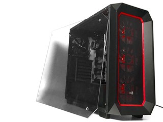 全玻璃側板、RGB 光效 Aerocool Project7 P7-C0 Pro 機箱