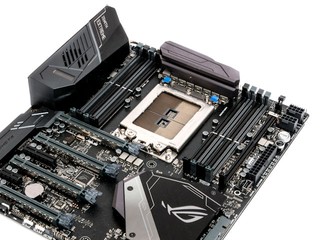 AMD X399 板皇!! ASUS ROG Zenith Extreme 主機板