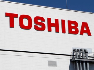 市場謠傳晶圓損失高達 10 萬片 Toshiba 回應第四季供貨影響較預期少 市場謠傳晶圓損失高達 10 萬片 Toshiba 回應第四季供貨影響較預期少