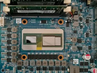最高 3.9 GHz CPU 時脈、Vega M 圖形核心 Intel Core i7-8709G 處理器資料曝光