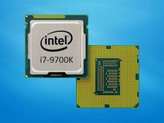 【焊料散熱加持超頻能力更佳?!】 i7-9700K 1.215V 電壓風冷超到 5.3GHz
