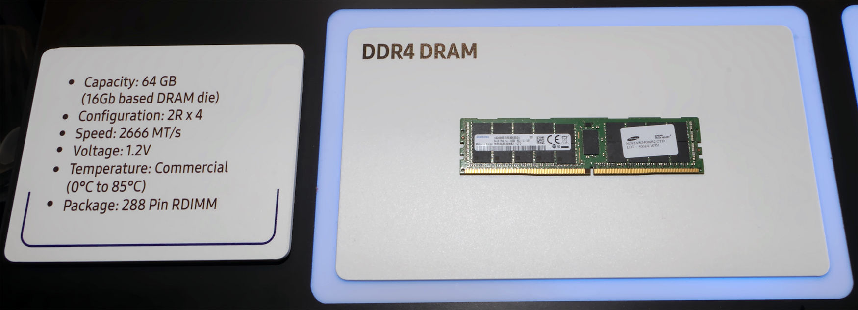 Ddr4 4 GB Ram Samsung. Dram and Base.