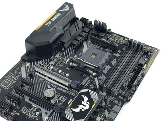 TUF系列X470大板 ASUS TUF X470-PLUS Gaming