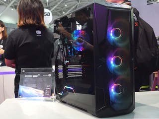 連機箱也可展現最引人注目的 RGB 效果!! CM 擴充 MasterCase、MasterBox 系列