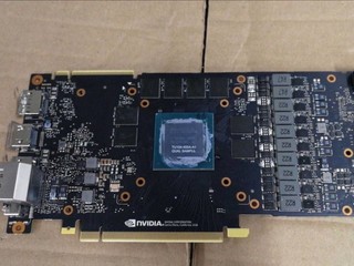 TU104-400-A1、8GB/16GB GDDR6 記憶體 疑似 RTX 2080 繪圖卡 PCB 圖片曝光