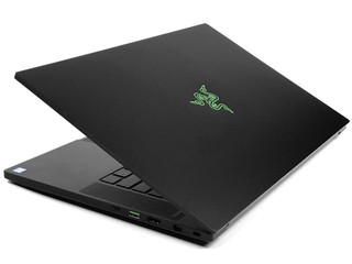 極輕、極致性能 !! 新一代RAZER BLADE 15 電競筆電