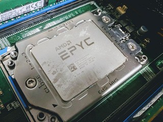 Oracle 與 AMD 聯手 !! 推出 EPYC 處理器雲端伺服器方案