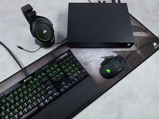 支援 Fortnite、Warframe、Minecraft 遊戲 CORSAIR 鍵盤、滑鼠操控 Xbox One 無難度