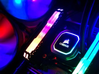 ARGB冷頭、ML PRO風扇 CORSAIR Hydro H115i RGB Platinum