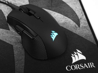 18,000 DPI、PALM 掌握專用 CORSAIR IRONCLAW  RGB 電競滑鼠