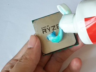 【工藝架構齊升級!!】但重心放在架構上 AMD 蘇媽：絕不擠牙膏，5nm Zen4 適時推出!!