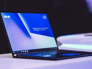  【為行動電腦提升 30% 散熱效能!!】 Intel 推出全新均熱板+石墨片散熱設計