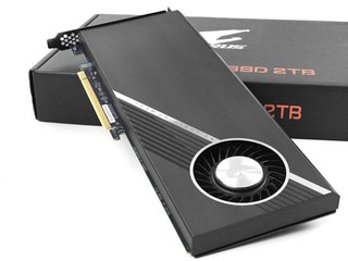 6.3GB/s 極速、支援 RAID 0/1/10 AORUS RAID SSD 2TB PCIe Card 6.3GB/s 極速、支援 RAID 0/1/10 AORUS RAID SSD 2TB PCIe Card