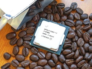 【十代登場、八代收山!!】1/6 正式停產 30+ 款 Intel 8 代 Coffee Lake CPU 退役 【十代登場、八代收山!!】1/6 正式停產 30+ 款 Intel 8 代 Coffee Lake CPU 退役