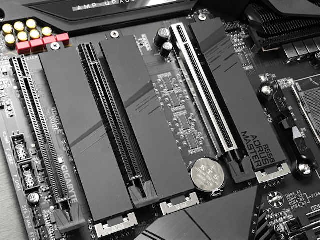 AMD B550 VS B450 晶片組對比