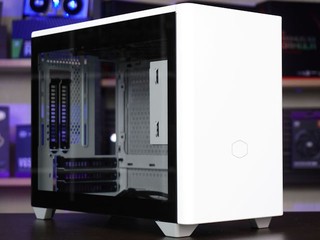 姑媽 ITX 新箱、賣到斷貨 Cooler Master MasterBox NR200P ITX 機箱