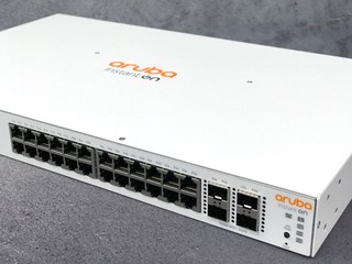 雲端 App 管理、有限終身保修 Aruba Instant On 1930 Switch 系列 雲端 App 管理、有限終身保修 Aruba Instant On 1930 Switch 系列