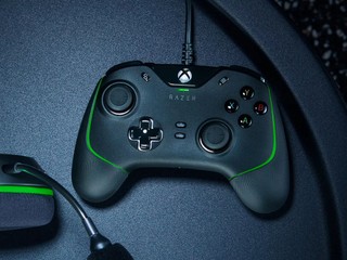 【進階自訂功能，額外按鍵提供進階控制力】 Razer Xbox Series X|S 專用手掣 Wolverine V2 