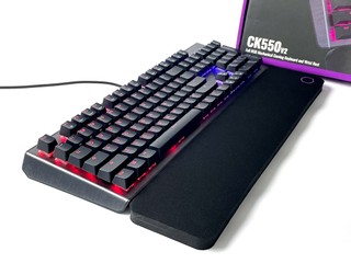 Gateron 軸、V2 追加腕托 Cooler Master CK550 V2 RGB 機械鍵盤 Gateron 軸、V2 追加腕托 Cooler Master CK550 V2 RGB 機械鍵盤