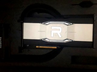 有隱藏大招未出 ? Navi 21 XTXH 核心? AMD Radeon RX 6900 XTX 水冷版曝光 有隱藏大招未出 ? Navi 21 XTXH 核心? AMD Radeon RX 6900 XTX 水冷版曝光