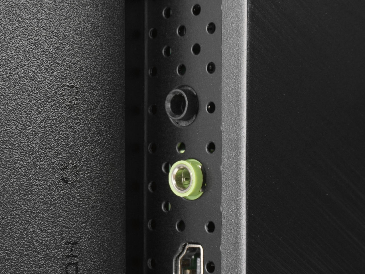 4K 144Hz、PC/Console 通殺!! GIGABYTE AORUS FV43U 43