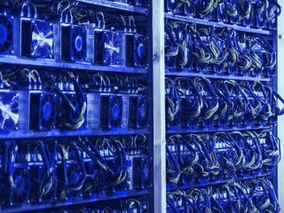 四川礦場被集體斷電 BTC 狂跌失守 33000 美元 【中國全面封殺!!】內地礦工計劃礦場搬到美國 四川礦場被集體斷電 BTC 狂跌失守 33000 美元 【中國全面封殺!!】內地礦工計劃礦場搬到美國