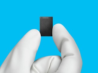 KIOXIA 宣佈研發 HLC NAND 顆粒 儲存密度比 QLC 高 50% PE 不到 100 次 KIOXIA 宣佈研發 HLC NAND 顆粒 儲存密度比 QLC 高 50% PE 不到 100 次