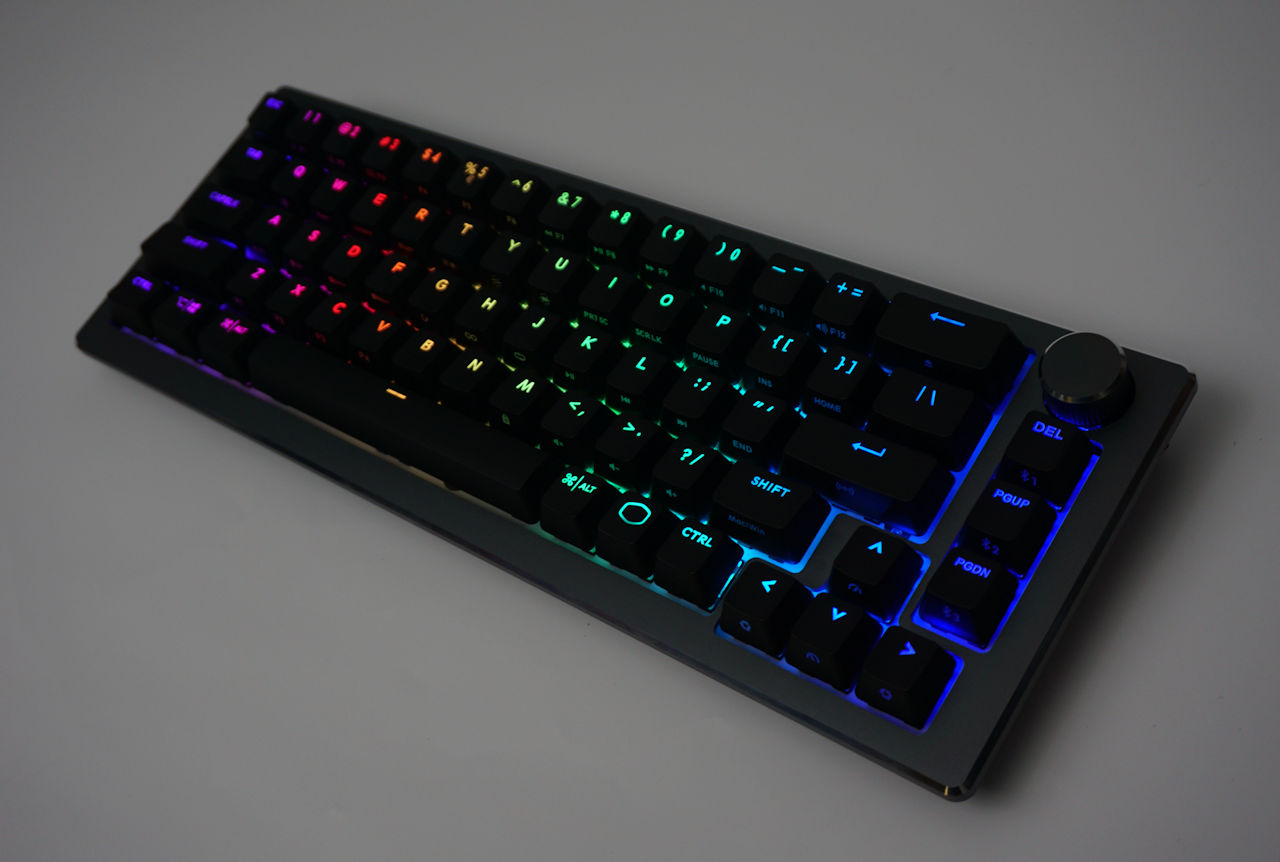 Cooler Master CK721 混合式無線鍵盤