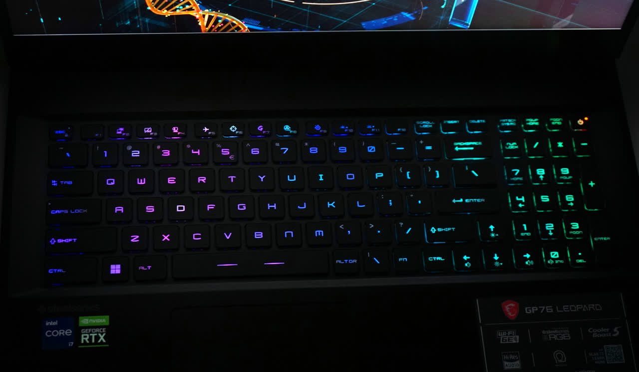 MSI GP76 Leopard 11UG 電競筆電
