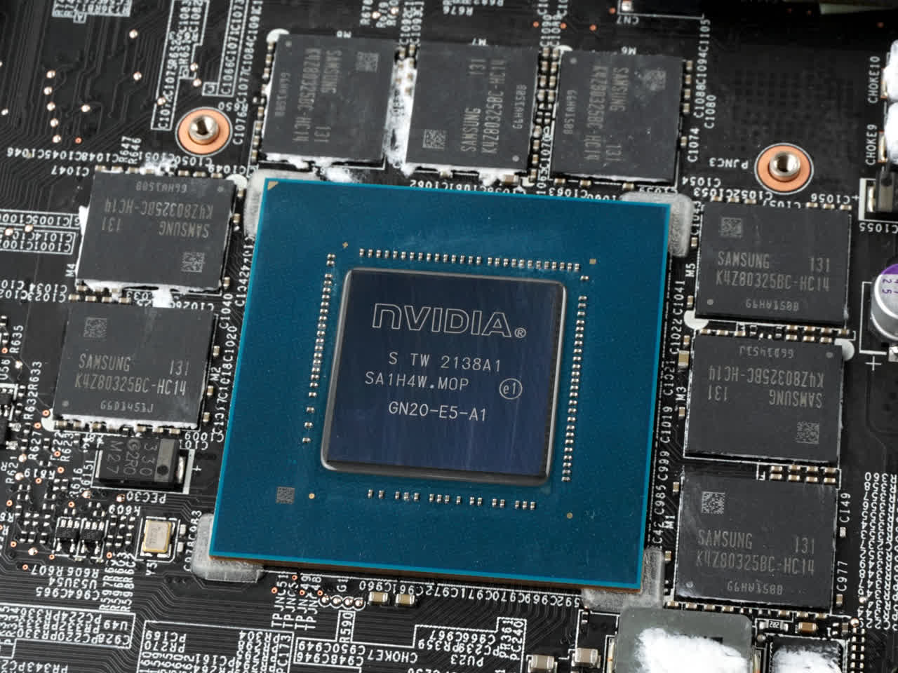 MSI GP76 Leopard 11UG 電競筆電