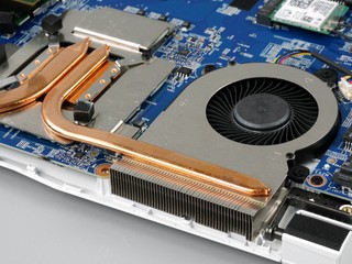 MSI Sword 15 11UD 電競筆電