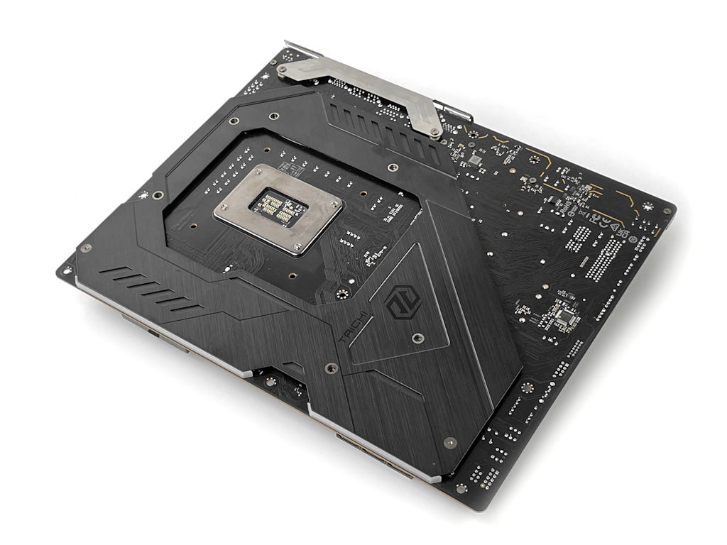 Z690 TAICHI