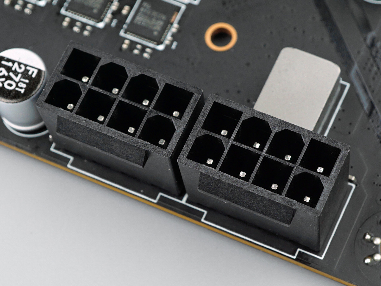 MSI MAG Z690 TORPEDO