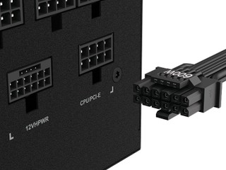 下一代 PCIe 5.0 顯示卡輔助供電標準 16 Pin (12 + 4) 接口、支援 600W 供電 下一代 PCIe 5.0 顯示卡輔助供電標準 16 Pin (12 + 4) 接口、支援 600W 供電