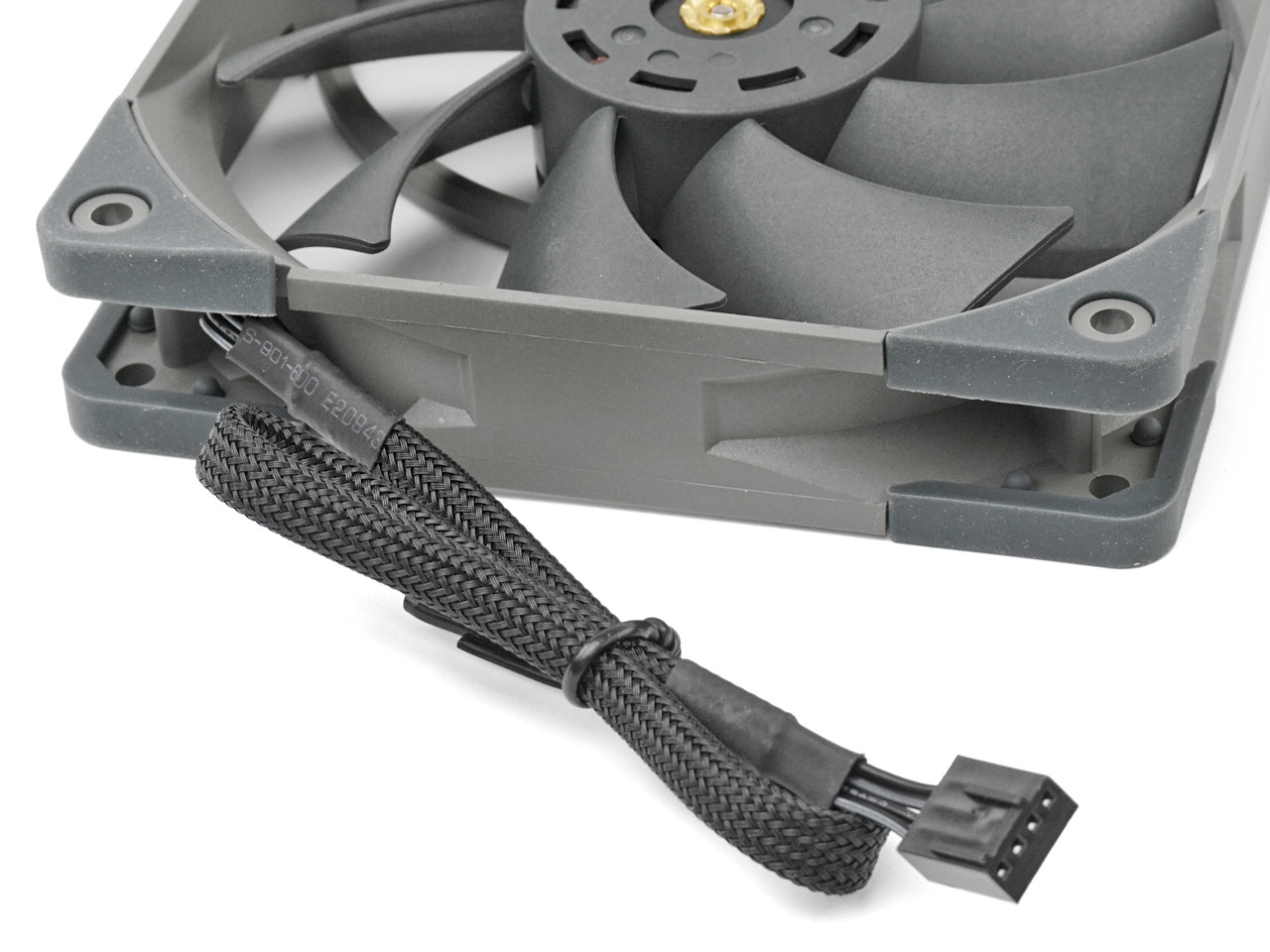 Thermalright Frost Commander 140