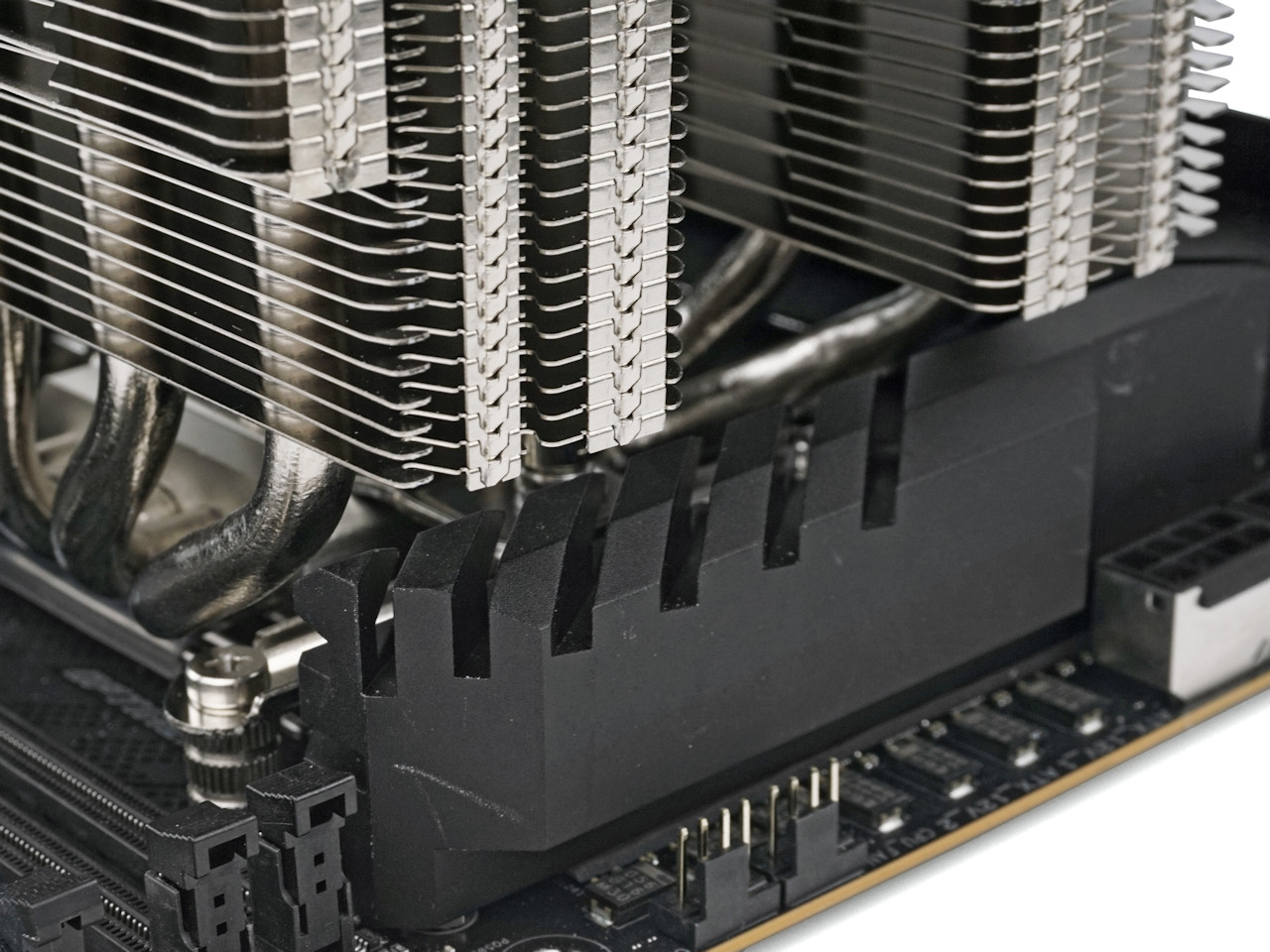 Thermalright Frost Commander 140