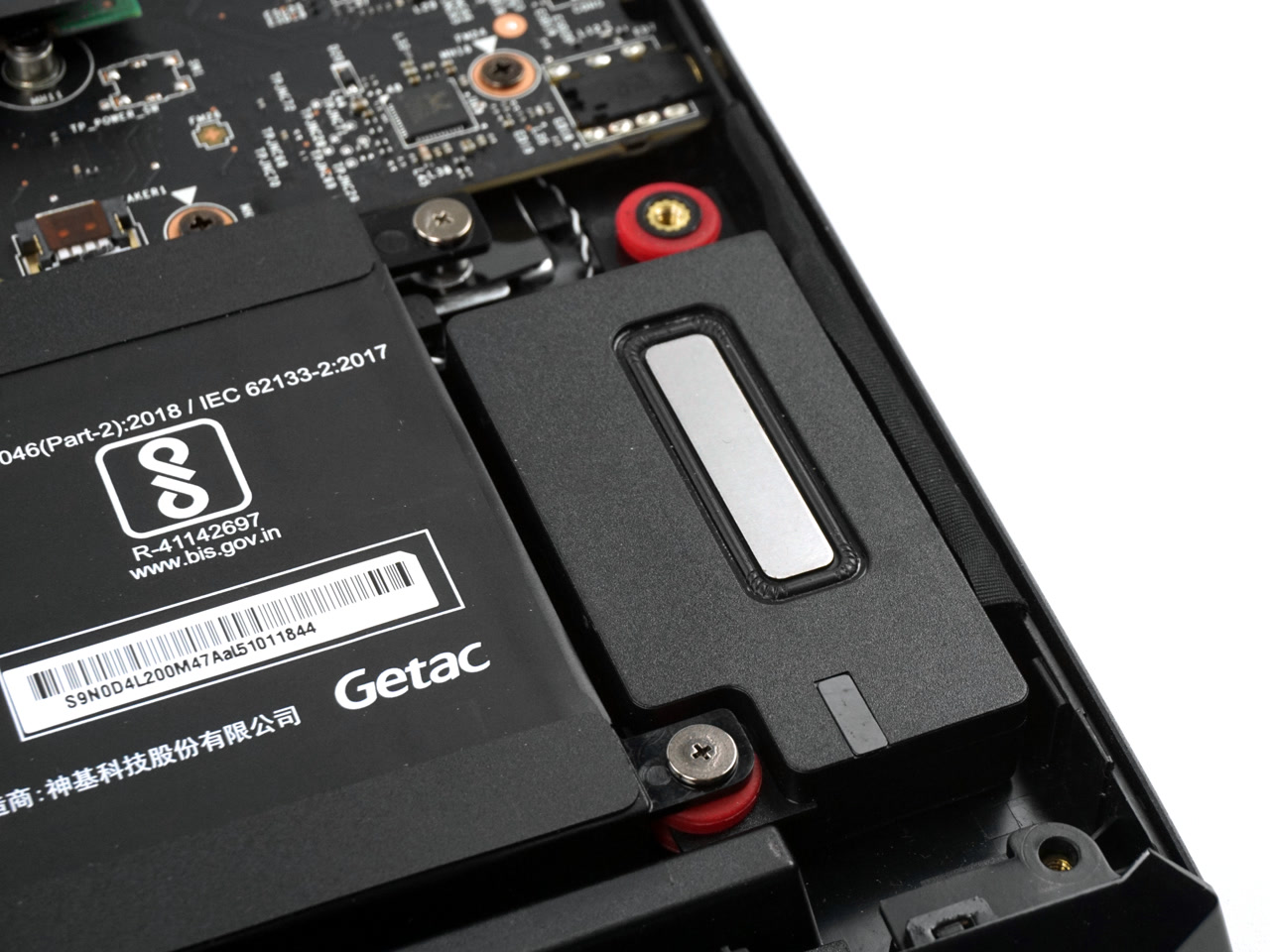 MSI Raider GE76 12UHS 外觀+拆機