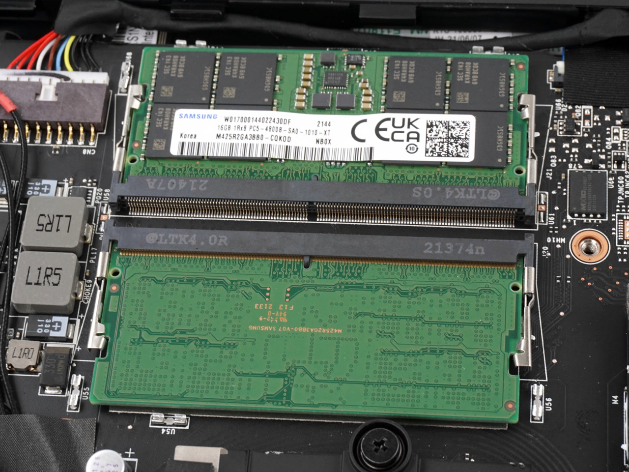 MSI Raider GE76 12UHS 外觀+拆機