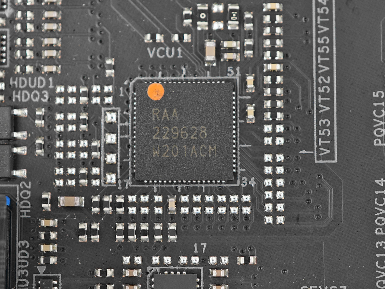 ASRock X670E Taichi 主機板