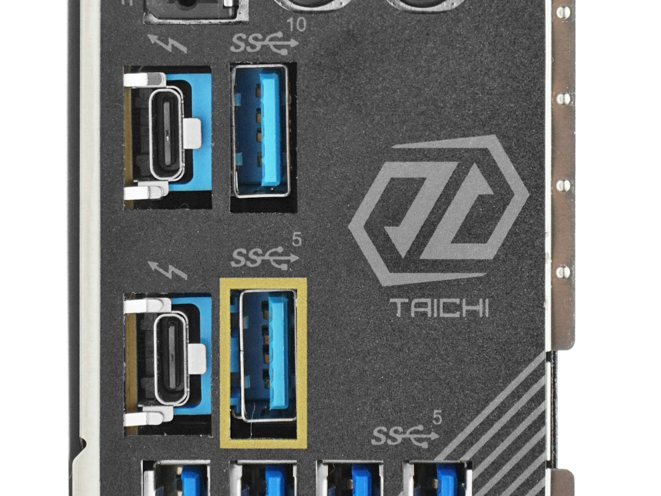 ASROCK X670E Taichi 主機板