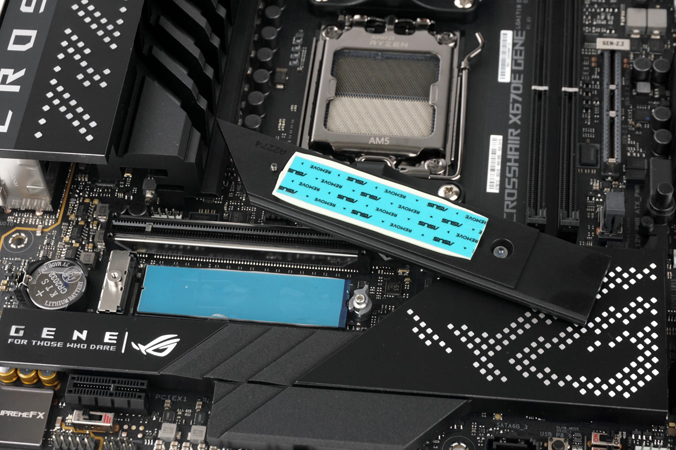 ASUS ROG CROSSHAIR X670E GENE
