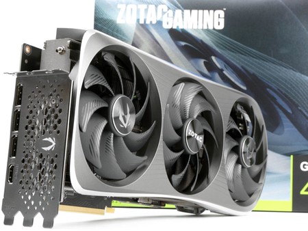 X 你娘塞爆!! 27 相供電ZOTAC GAMING GeForce RTX 4070 Ti AMP Extreme