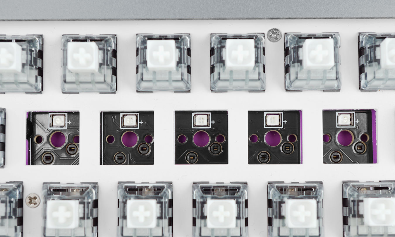 Cooler Master CK720 遊戲鍵盤