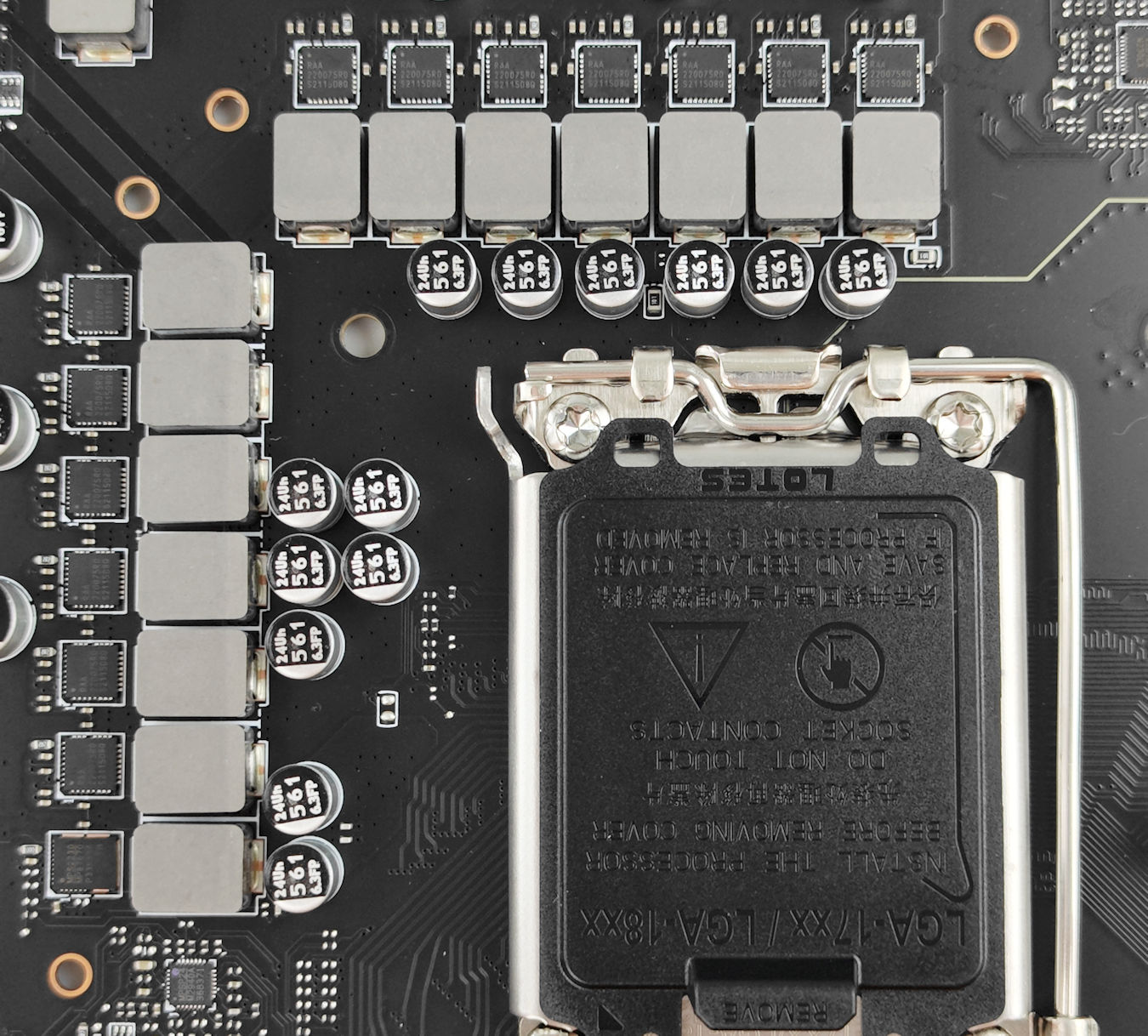 MSI MAG B760 TOMAHAWK WIFI 主機板