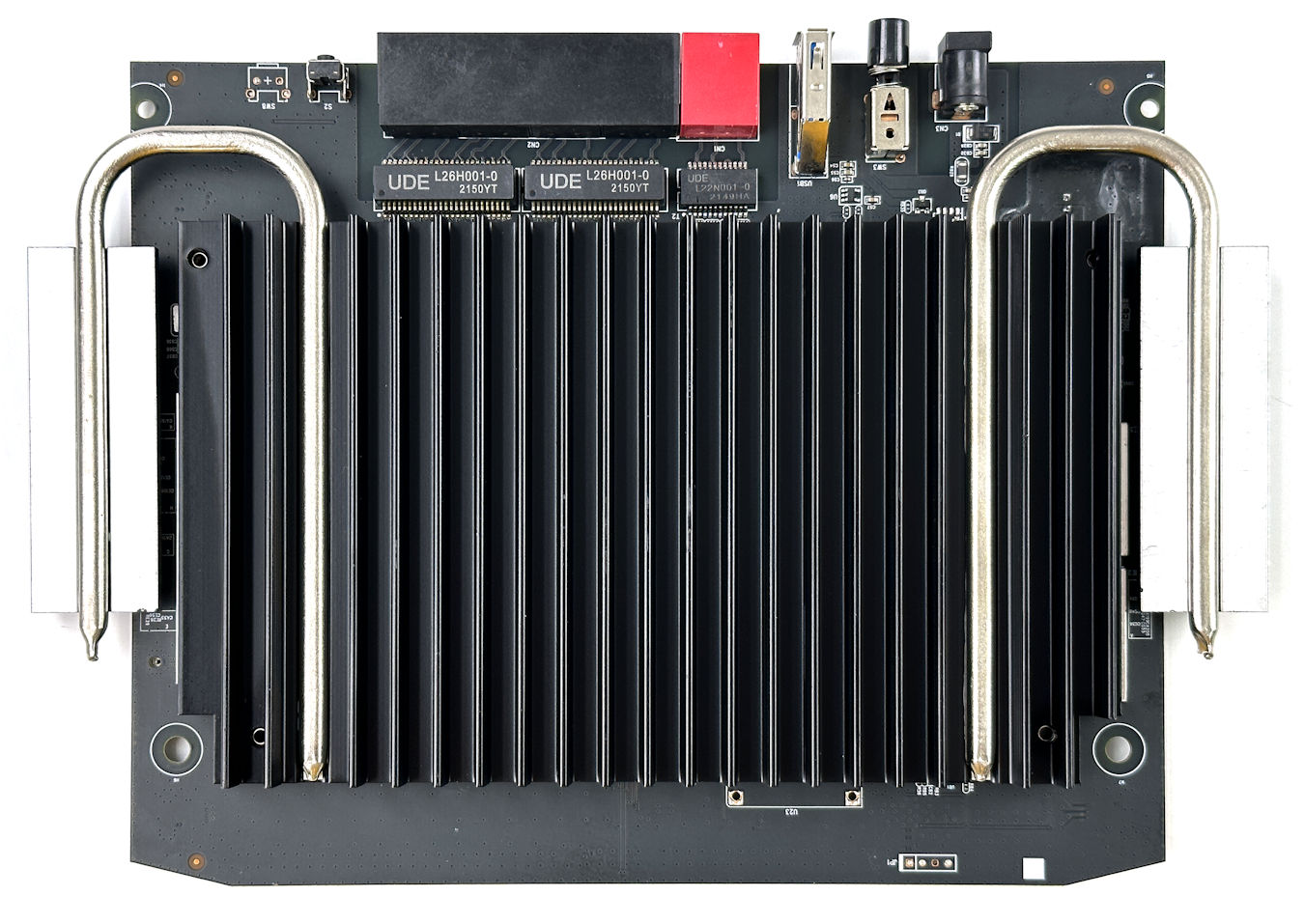 處女作 !! MSI 進軍 Router 市場 MSI RadiX AXE6600 WiFi 6E 電競路由器 電腦領域 HKEPC