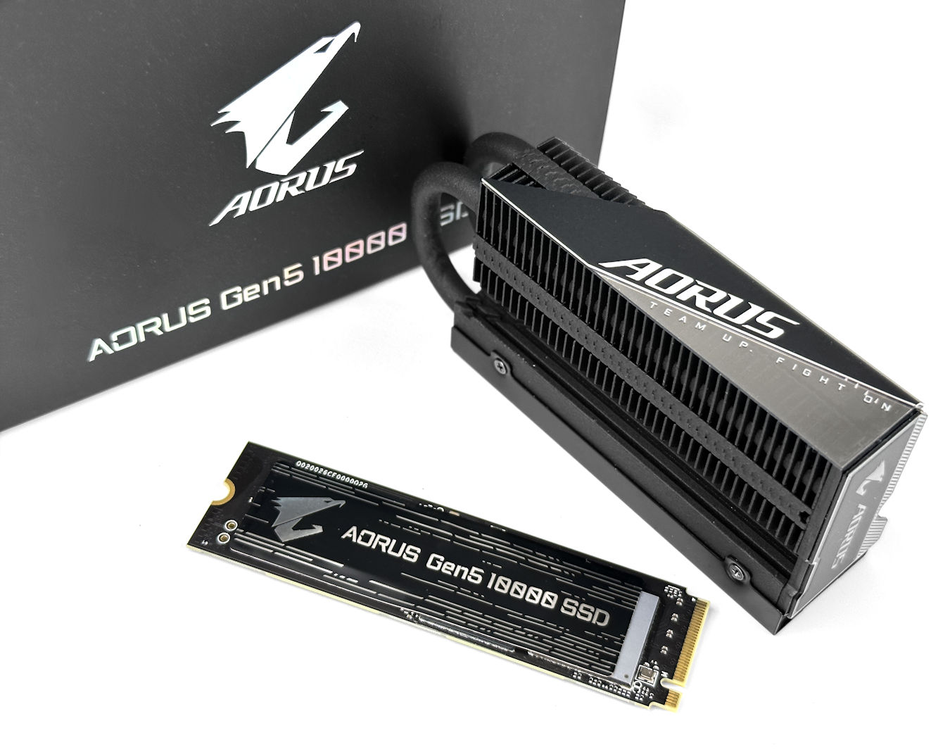 超狂!! 10,000MB/s 極速AORUS Gen5 10000 SSD 2TB 版本- 電腦領域HKEPC 