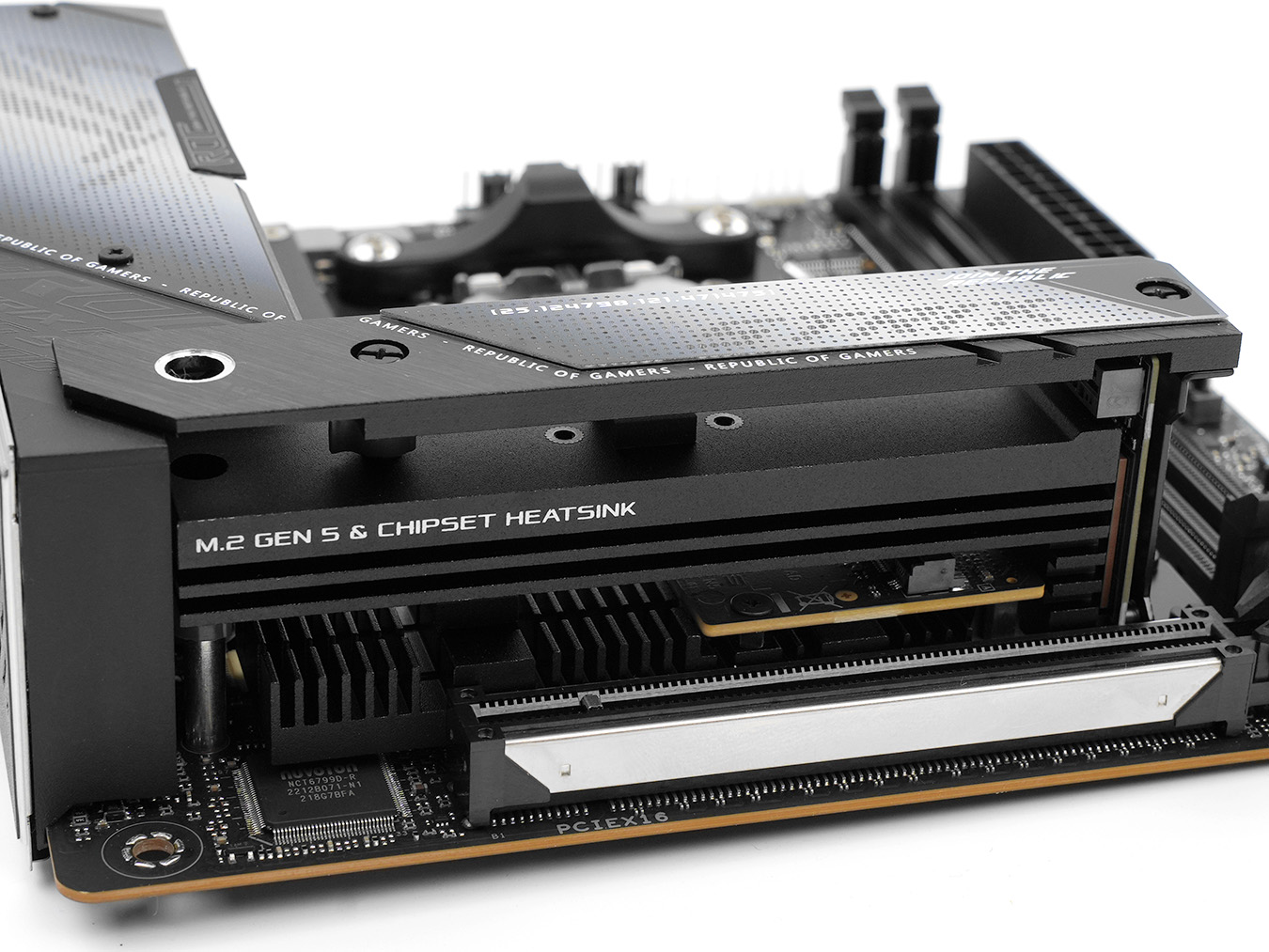 ASUS ROG STRIX X670E-I