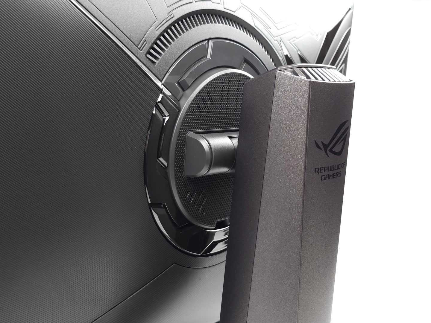 ASUS ROG Swift PG27AQN 電競顯示器